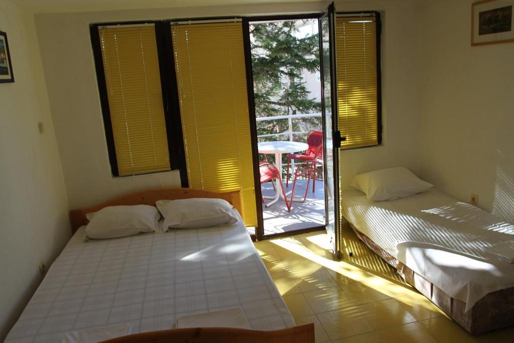 Apartments Popovic Petrovac Room photo